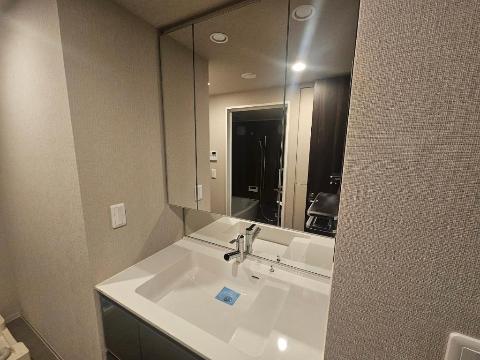 洗面設備　洗髪洗面化粧台