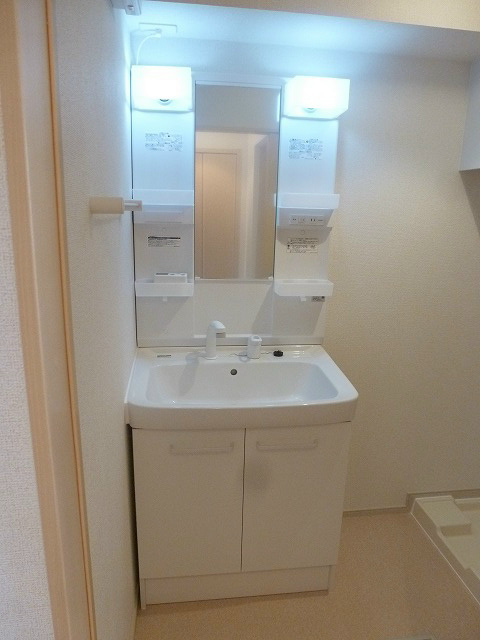 洗面設備　201号室のお部屋です