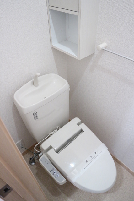 トイレ　※別部屋参考写真