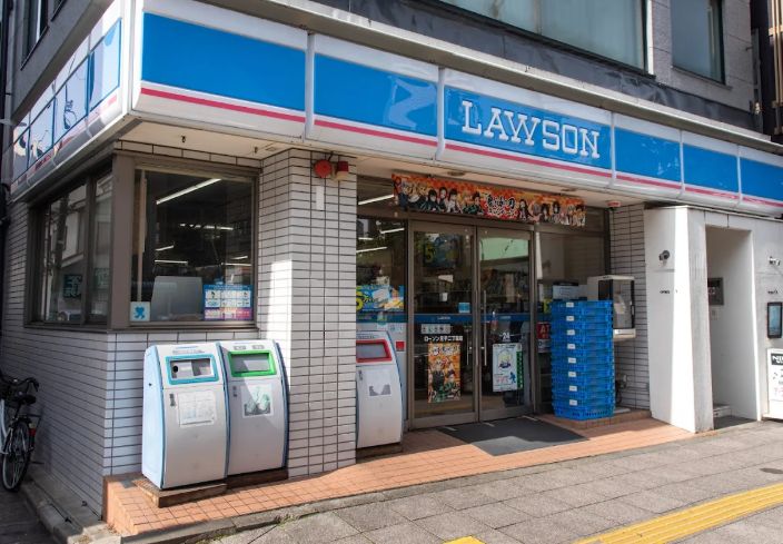 コンビニ　ローソン王子二丁目店（コンビニ）まで114m