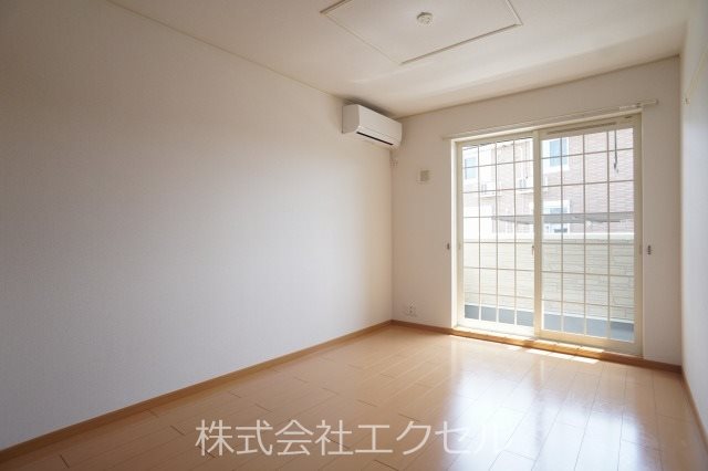 居室・リビング　明るい室内です。