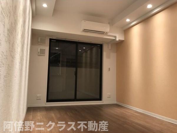 居室・リビング　内装は別部屋の参考写真です。