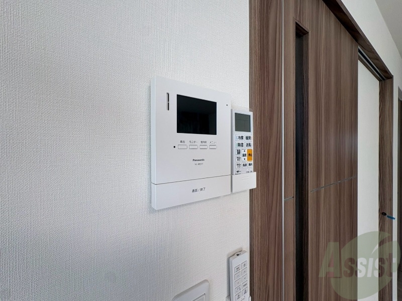 セキュリティ　ＴＶモニター付インターホンです。来客者の顔が見えるので安心！