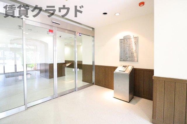 ロビー　安心のオートロック付き！
