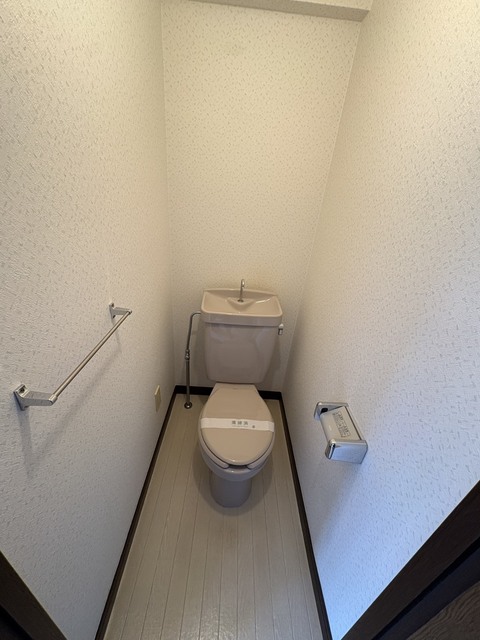 トイレ　別部屋参考写真です