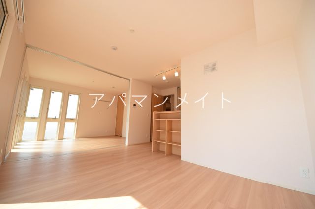 居室・リビング　居間です