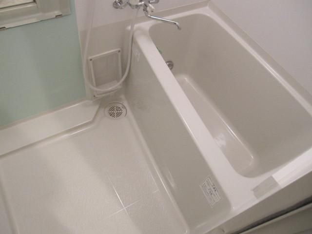 バス・シャワールーム　追焚給湯が嬉しい♪