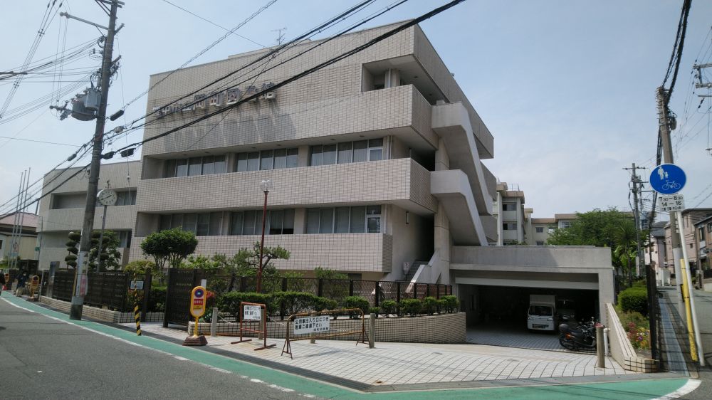 図書館　豊中市立岡町図書館（図書館）まで190m
