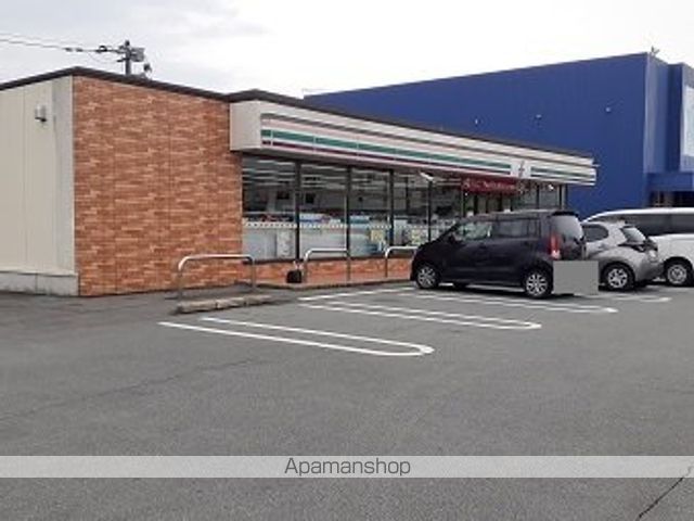 コンビニ　セブンイレブン（コンビニ）まで1200m