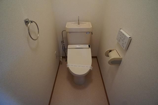 トイレ　※同物件別号室参考写真