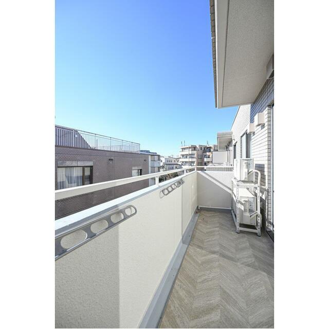 バルコニー　風が気持ちいいバルコニー