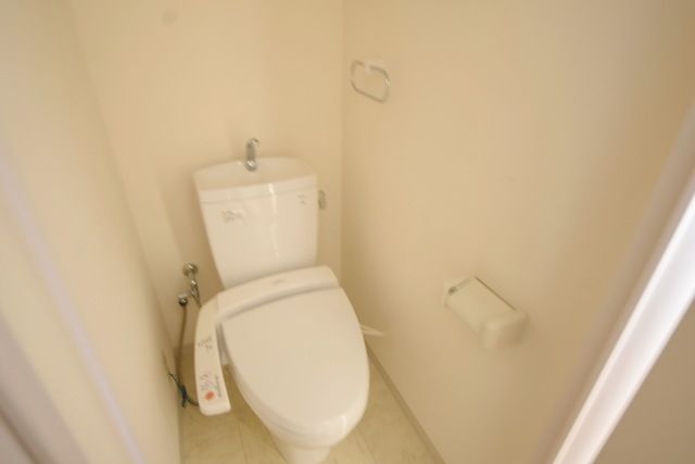 トイレ　★温水洗浄トイレです★