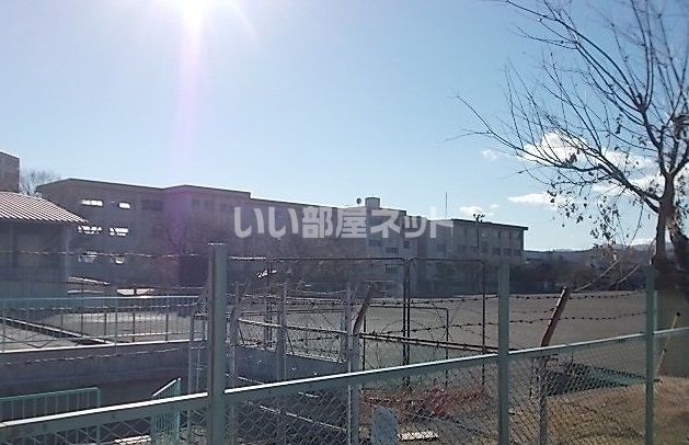 中学校　富士宮市立富士宮第一中学校（中学校）まで1160m