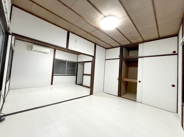 居室・リビング　日当たりの良い気持ちの良いお部屋です。