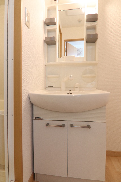 洗面設備　別室の参考写真です。※現況優先