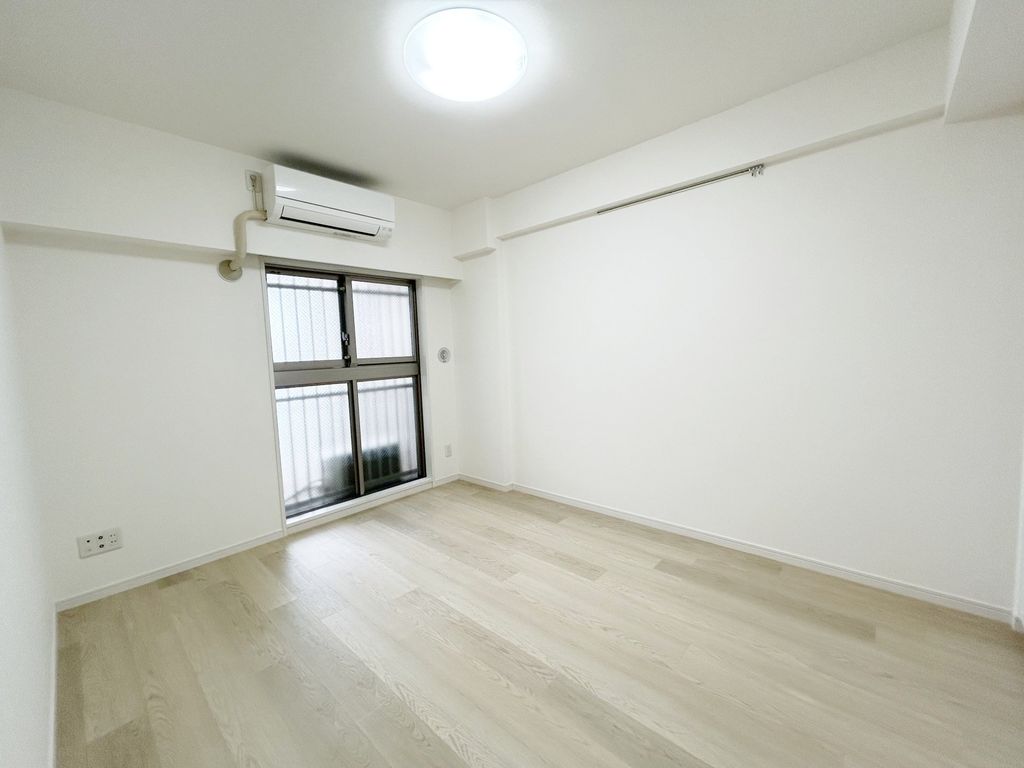 その他部屋・スペース　洋室約６．４帖