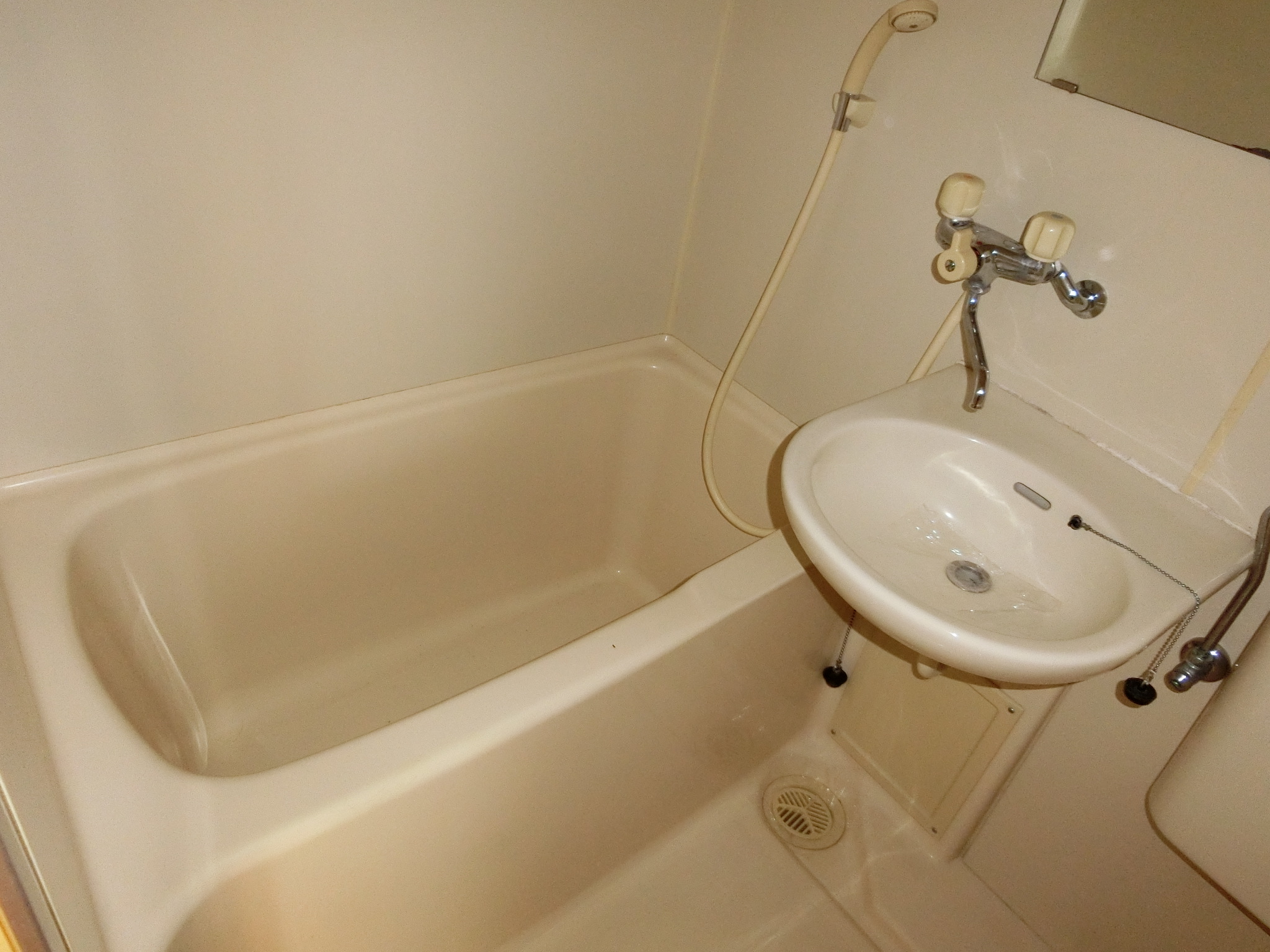 バス・シャワールーム　※写真は別のお部屋のものです。現況を優先させて頂きます。