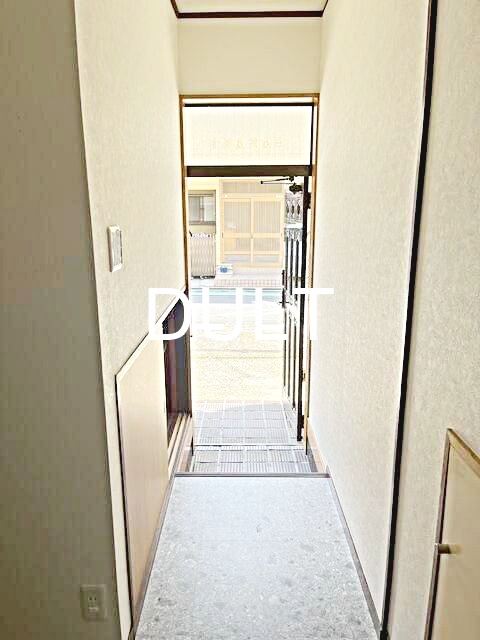 玄関　玄関です。