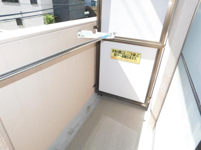 バルコニー　明るいバルコニーです
