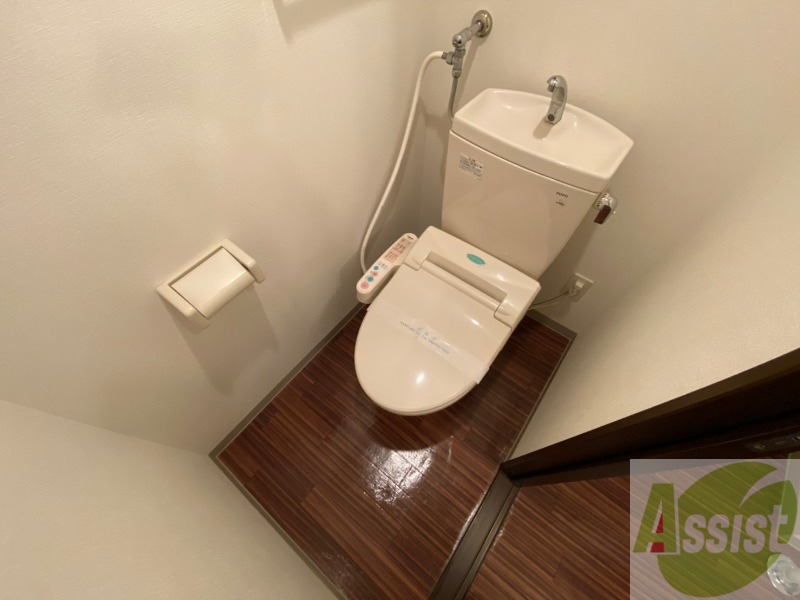 トイレ　こちらはトイレです。清潔感があり、安心して使用できます。