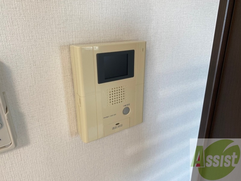 セキュリティ　ＴＶモニター付インターホンです。来客者の顔が見えるので安心！