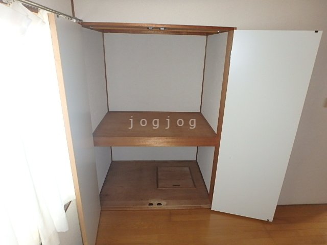 セキュリティ　収納