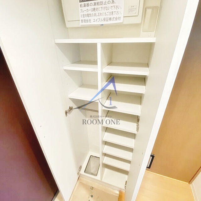 玄関　玄関です。