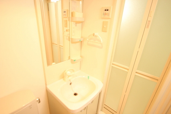 洗面設備　※別部屋の写真です