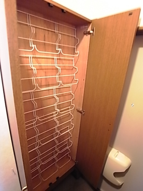 玄関　シューズボックス