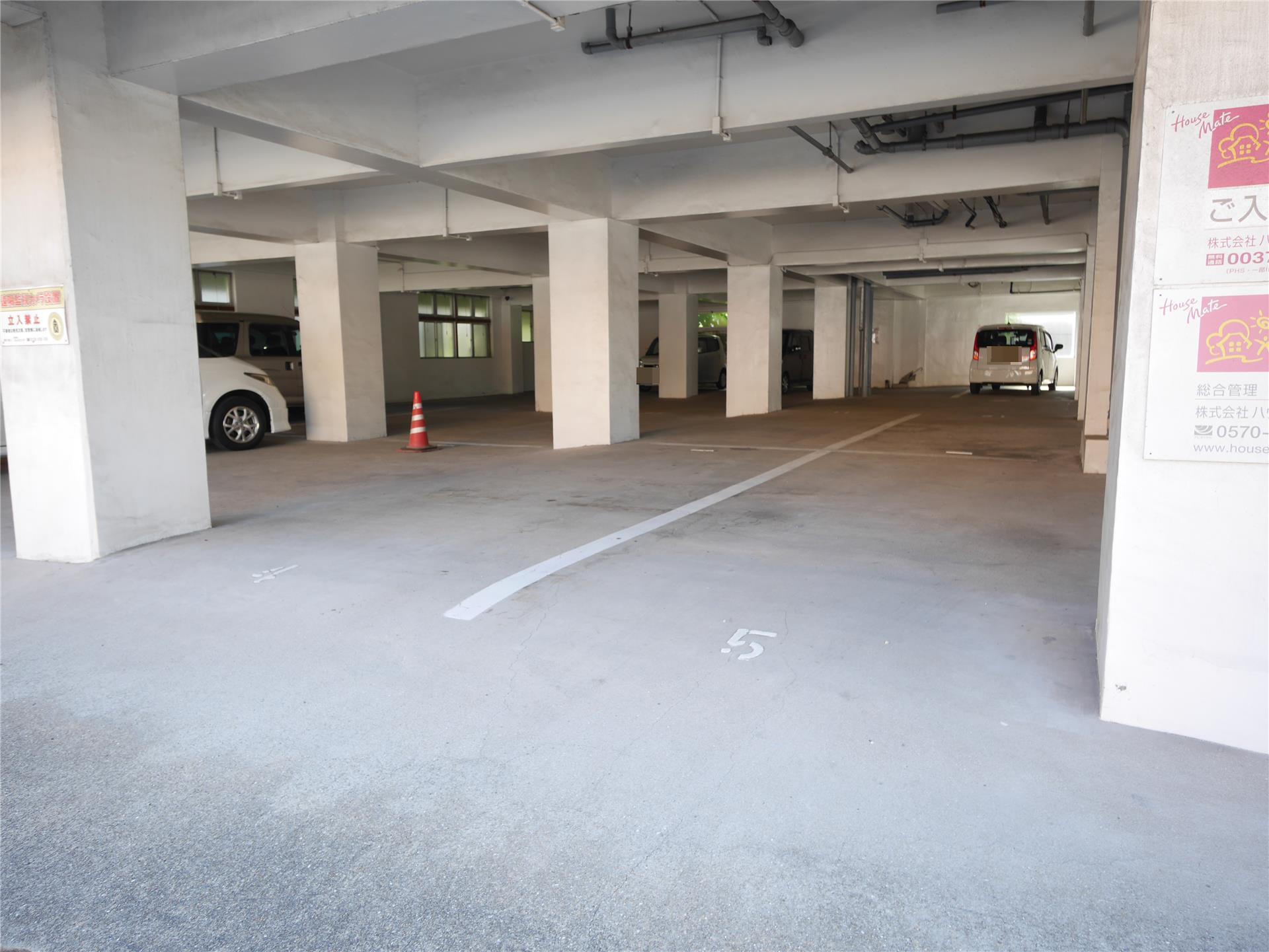駐車場