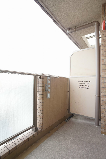 バルコニー　参考写真（同建物別部屋）