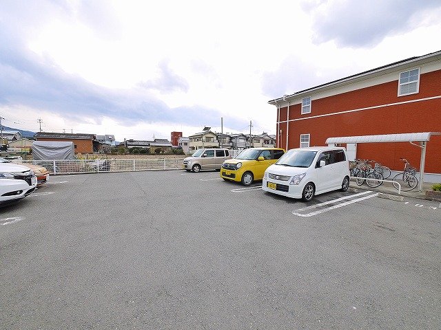 駐車場　カースペースがあります