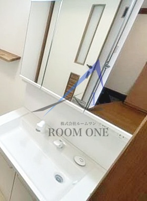 洗面設備　洗面台です。