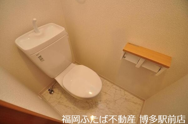 トイレ　※同型シリーズ写真です　現況優先