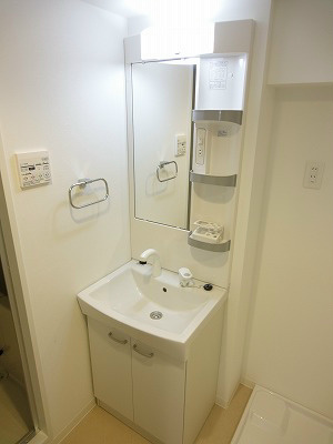 洗面設備　機能性を重視したパウダールーム