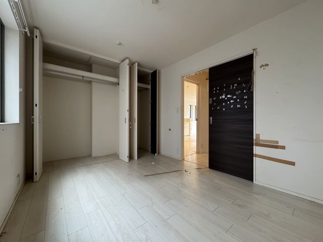 その他部屋・スペース　★※清掃前になります　明るいフローリングの角部屋です★