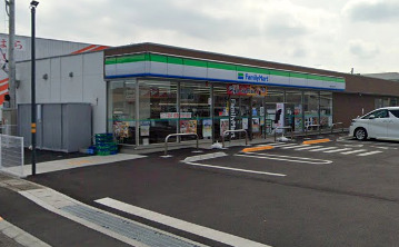 コンビニ　ファミリーマート 高松仏生山北店（コンビニ）まで176m