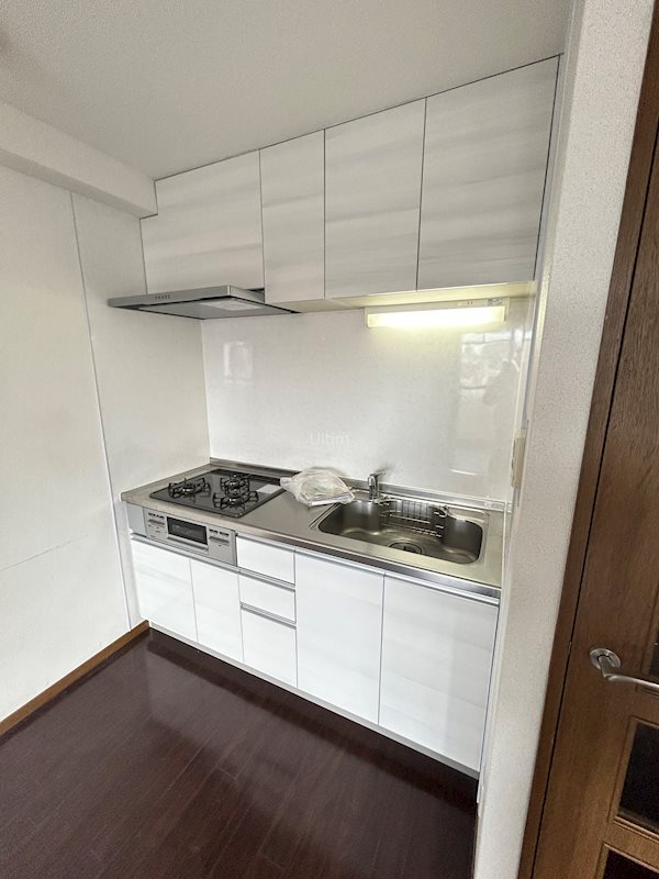 キッチン　※同タイプの他のお部屋です