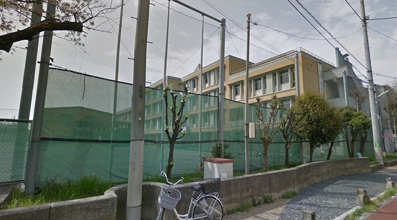 中学校　世田谷区立玉川中学校（上野毛）（中学校）まで1039m