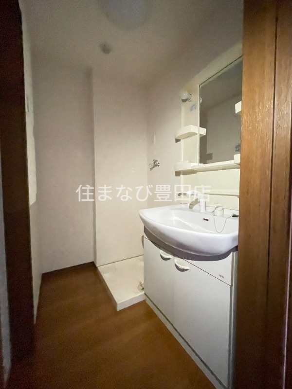 洗面設備　同型別部屋写真