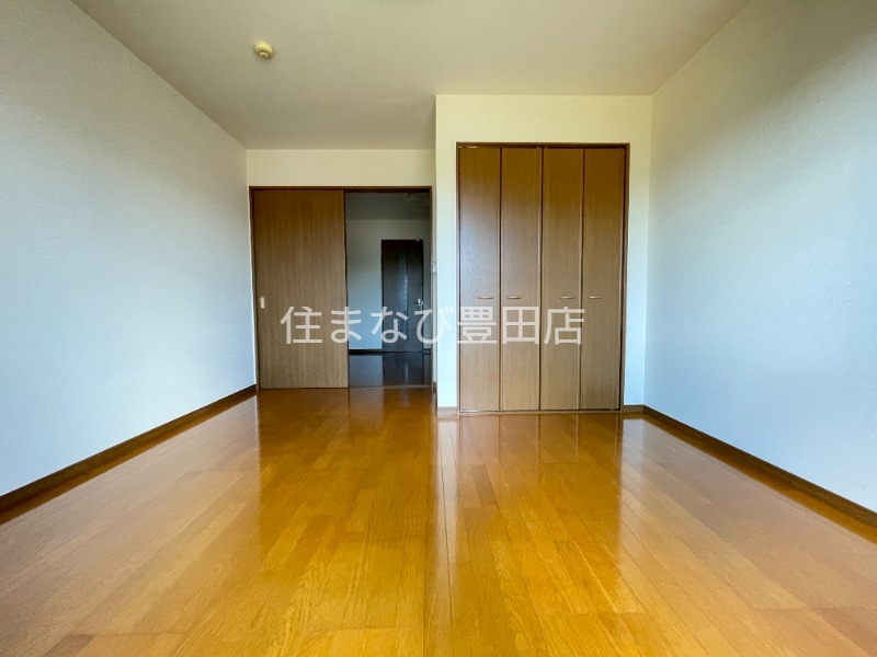 居室・リビング　同型別部屋写真