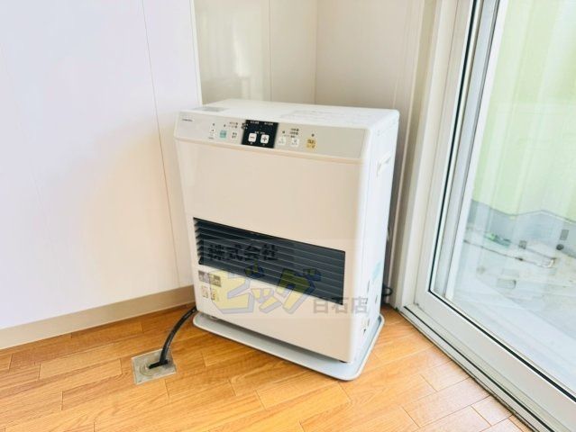 その他設備　経済的で暖かい灯油ストーブ付きです♪