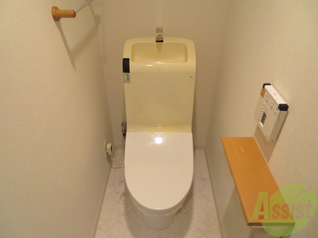 トイレ　こちらはトイレです。清潔感があり、安心して使用できます。