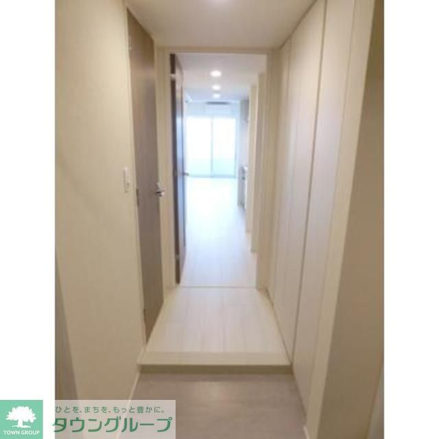 玄関　※写真は同タイプ住戸です。