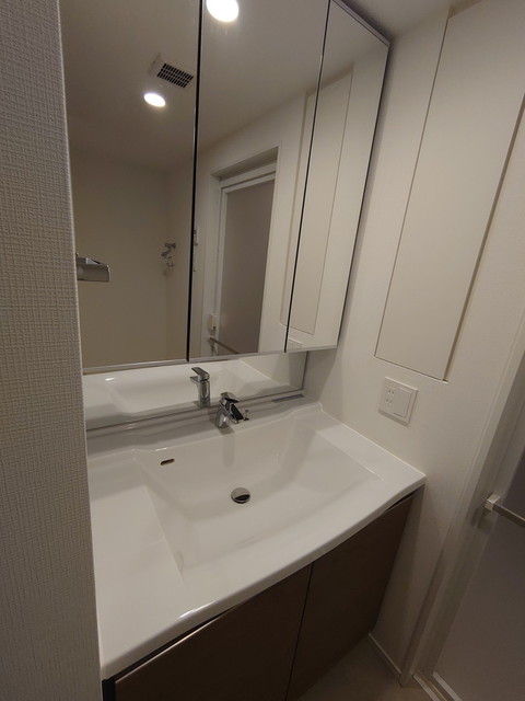 洗面設備　※写真は同タイプ住戸です。