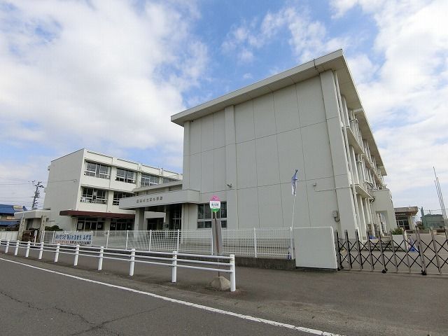 小学校　瑞穂市南小学校（小学校）まで650m