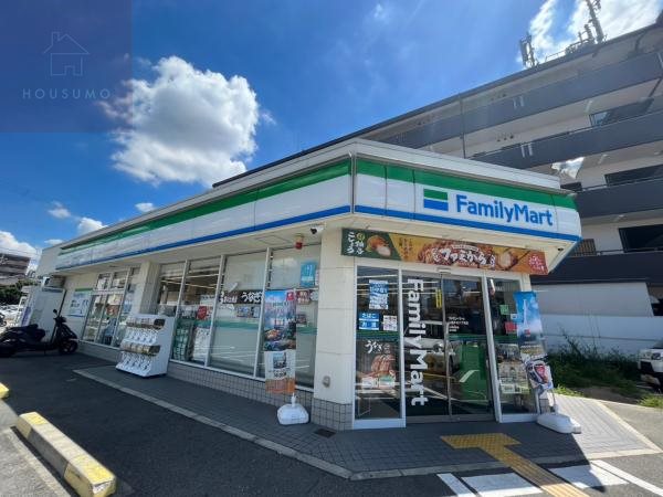 コンビニ　ファミリーマートＭＹＳ八尾木北店（コンビニ）まで157m