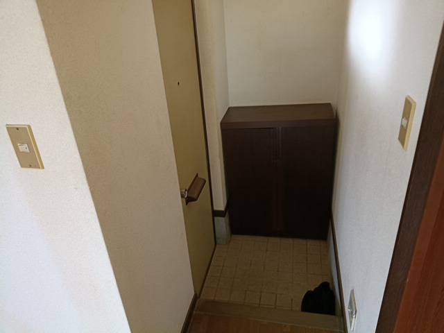 コーポアキの玄関写真
