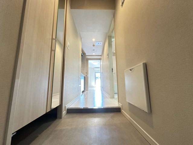 玄関　詳細は、RISUMO江坂本店までお問合せください♪