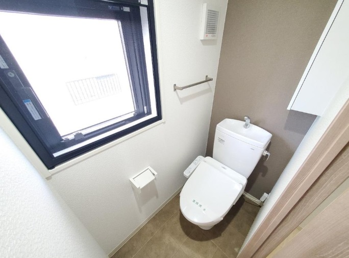 トイレ　別部屋参考写真